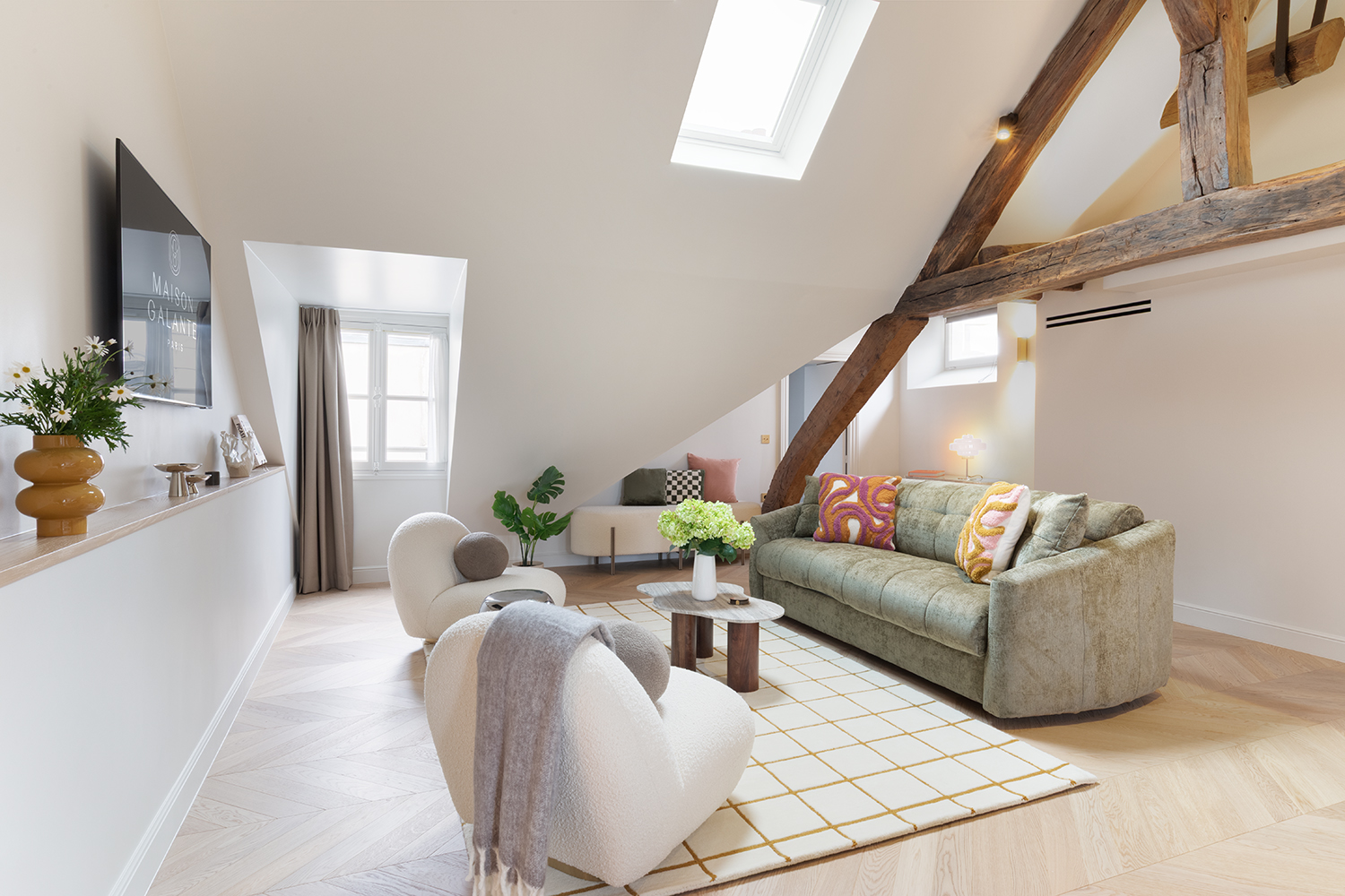 Sous les toits II — John Rozenblum Design